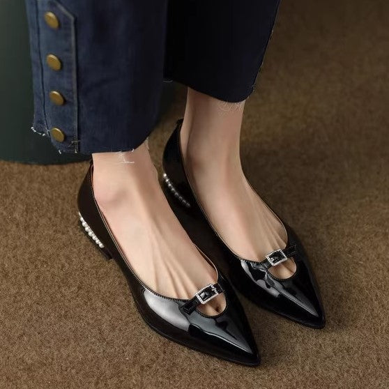 Women's Patent Leather Pointed Scoop Shoes – Stylish Fit