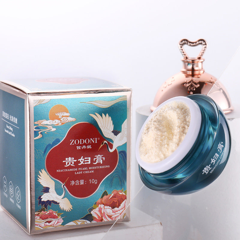 Zodoni cream jar and packaging on a white background