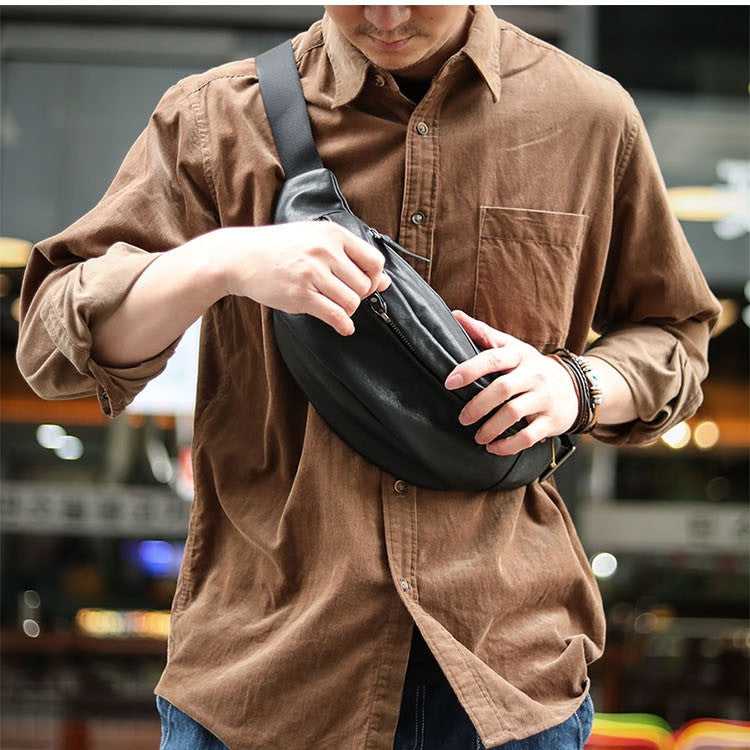 Men’s Plant-Tanned Cow Leather Crossbody Phone Bag